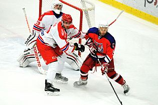 Obr�nce Pelh�imova atakuje Tom�e Ludv�ka, kter� vz�p�t� rozhodl z�pas