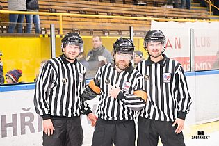 Trojice rozhod��ch. Michal D�dek p�ipom�n� vzpom�nku na Pavla Lainku